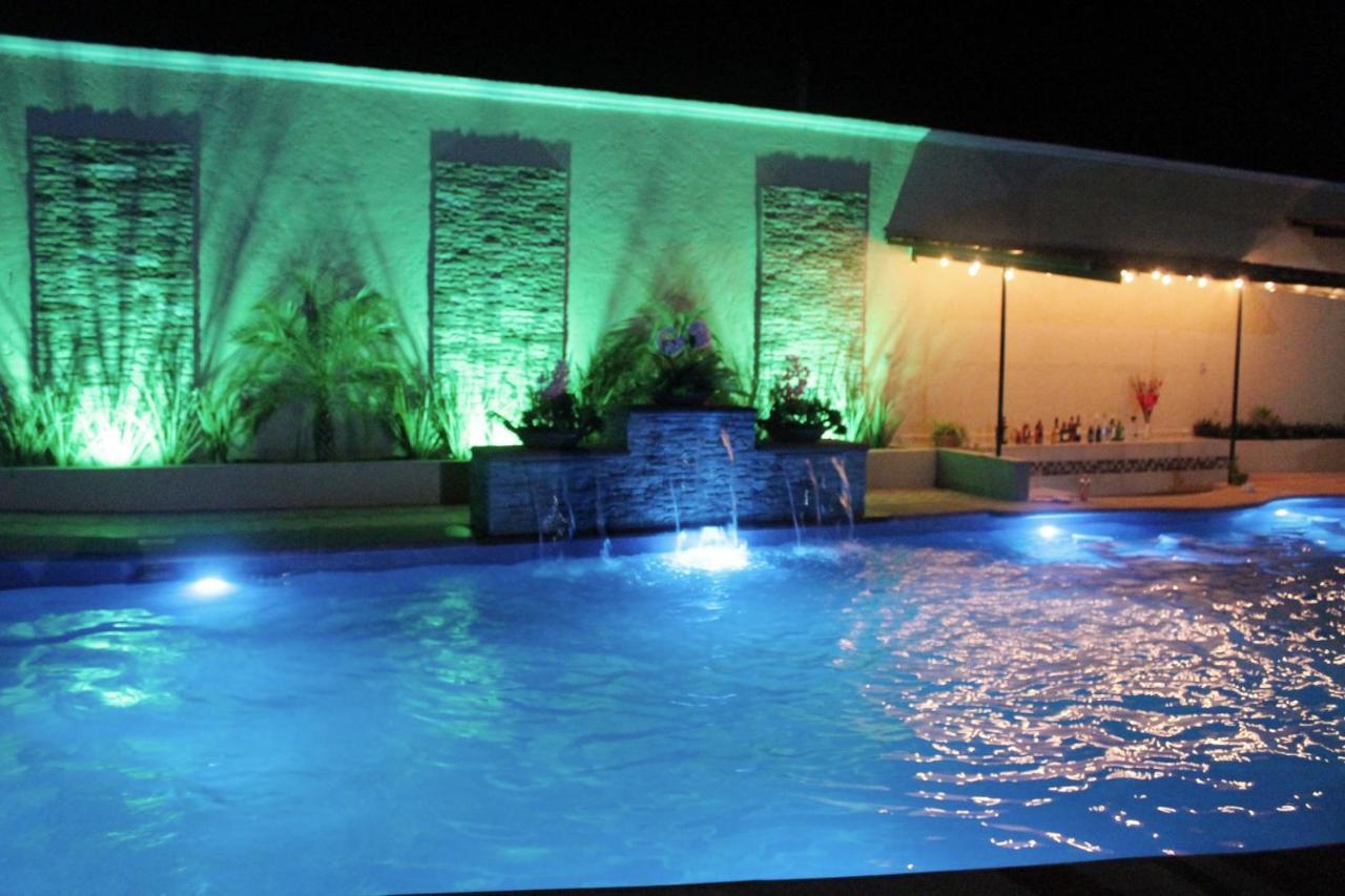 Hotel Y Restaurante Villas Del Sol Jalpan Exterior photo